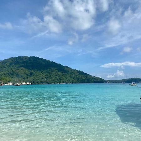 Nazza Homestay Besut With Pool Near Jetty To Perhentian Kampung Raja Εξωτερικό φωτογραφία